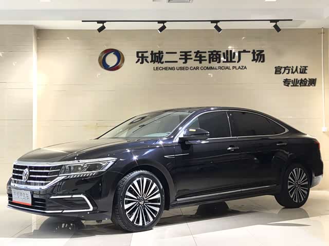 Volkswagen Passat 2021 — фото 1