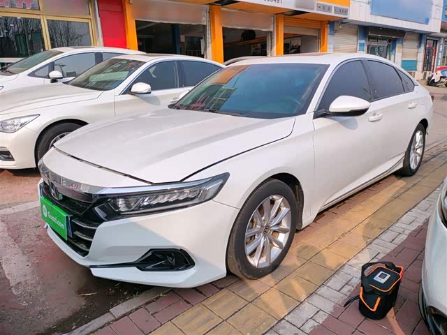 Honda Accord 2022 — фото 1
