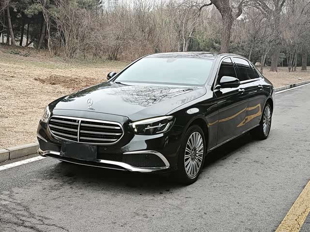Mercedes-Benz E-Class 2022 — фото 1