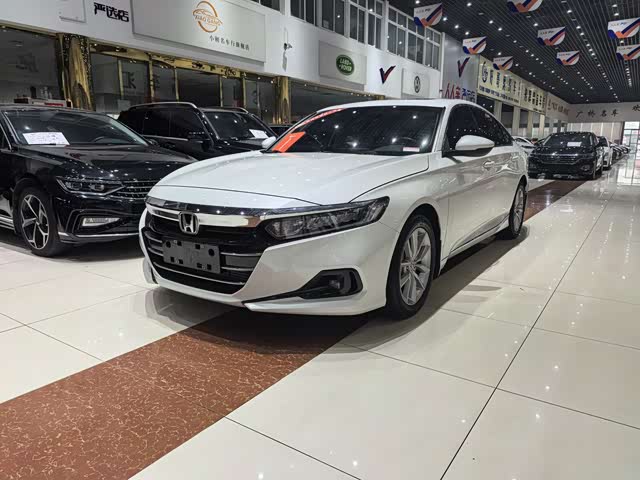 Honda Accord 2022 — фото 1