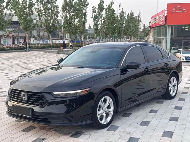 Honda Accord 2023 — фото 1