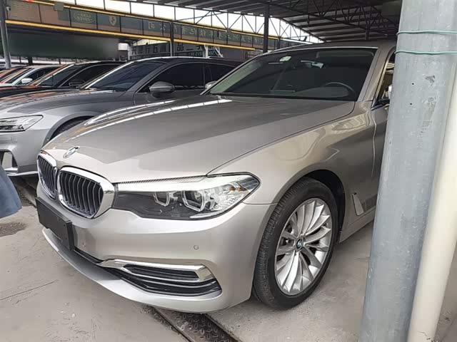 BMW 5 Series 2020 — фото 1