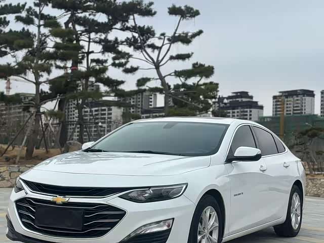 Chevrolet Malibu XL 2022 — фото 1