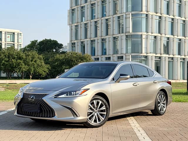 Lexus Lexus ES 2021 — фото 1