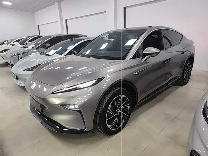Roewe Rising Auto R7 2025