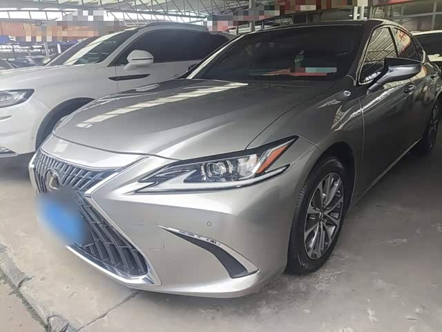 Lexus Lexus ES 2022 — фото 1