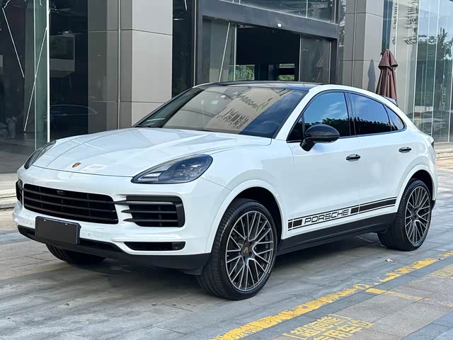 Porsche Cayenne 2023 — фото 1