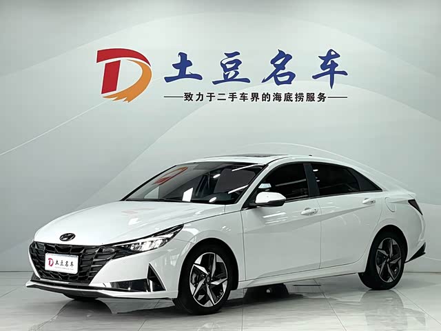 Hyundai Elantra 2022 — фото 1