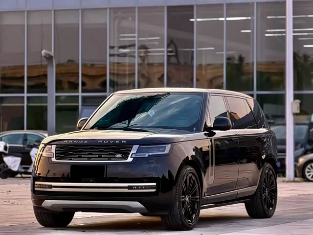 Land Rover Range Rover 2023 — фото 1