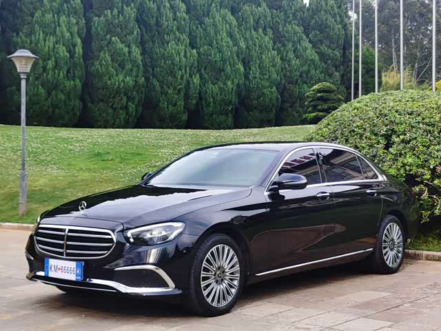 Mercedes-Benz E-Class 2023 — фото 1