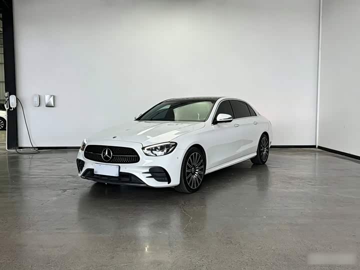 Mercedes-Benz E-Class 2022