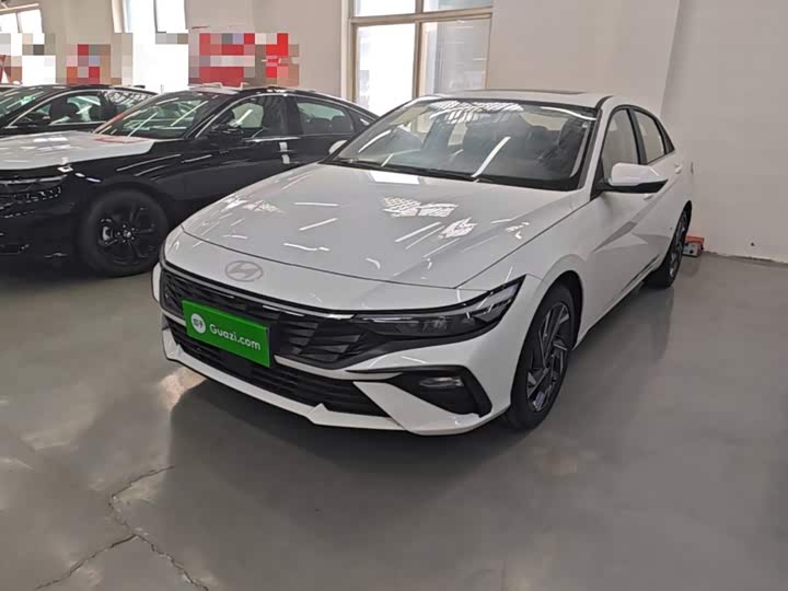 Hyundai Elantra 2023