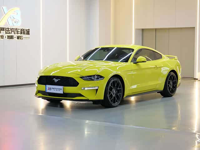 Ford Mustang 2021 — фото 1