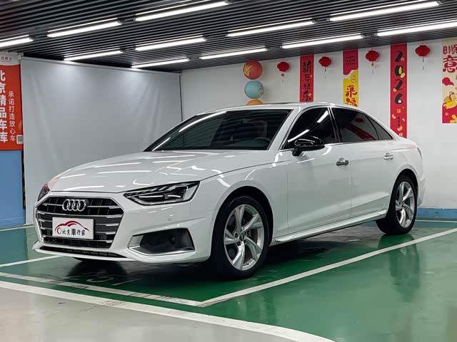 Audi A4L 2020 — фото 1