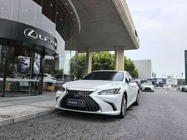 Lexus Lexus ES 2021 — фото 1