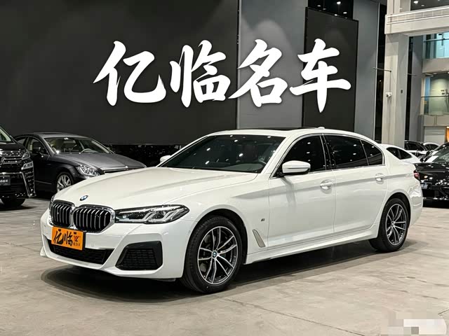BMW 5 Series 2022 — фото 1