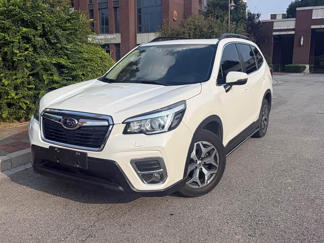 Subaru Forester 2021 — фото 1
