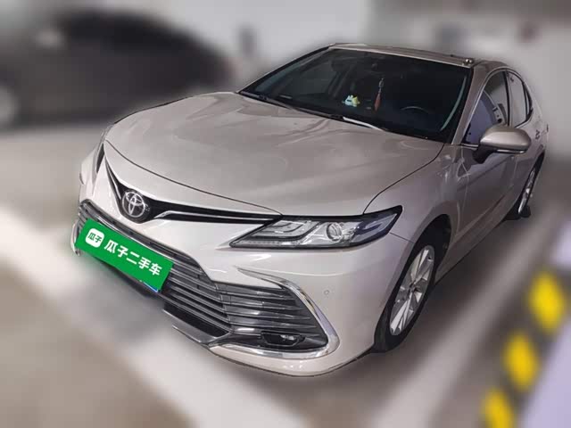 Toyota Camry 2021 — фото 1
