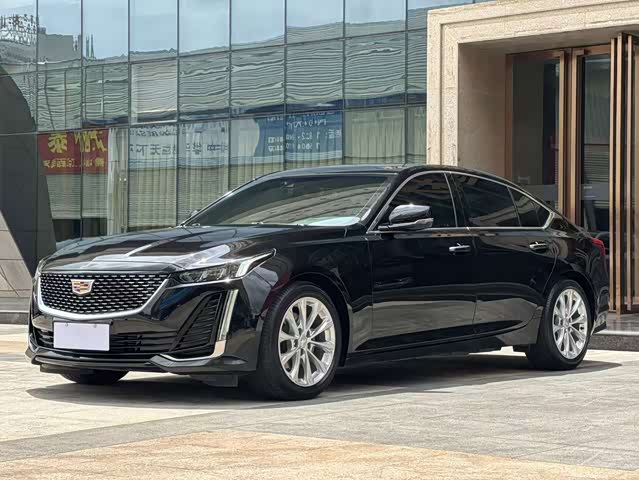 Cadillac CT5 2022 — фото 1