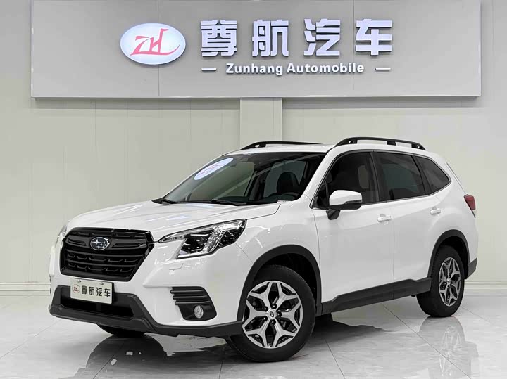 Subaru Forester 2022 — фото 1