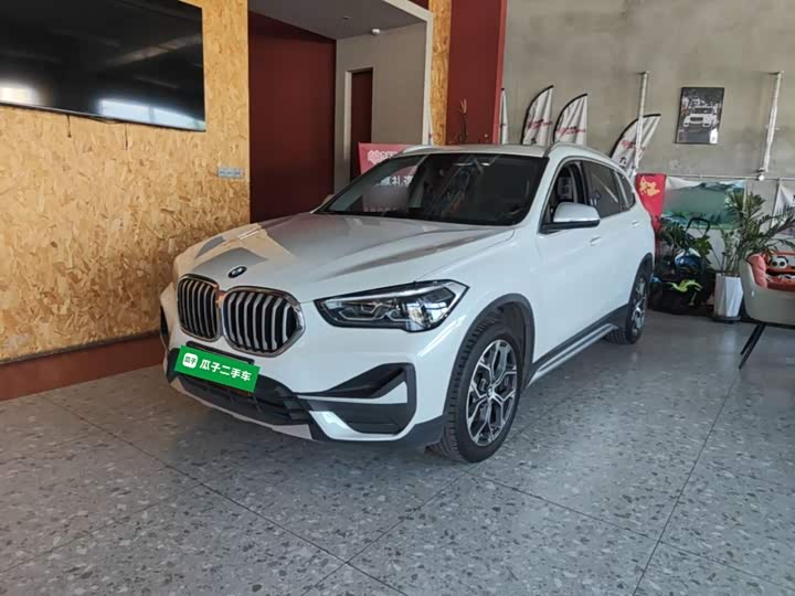 BMW BMW X1 2022 — фото 1