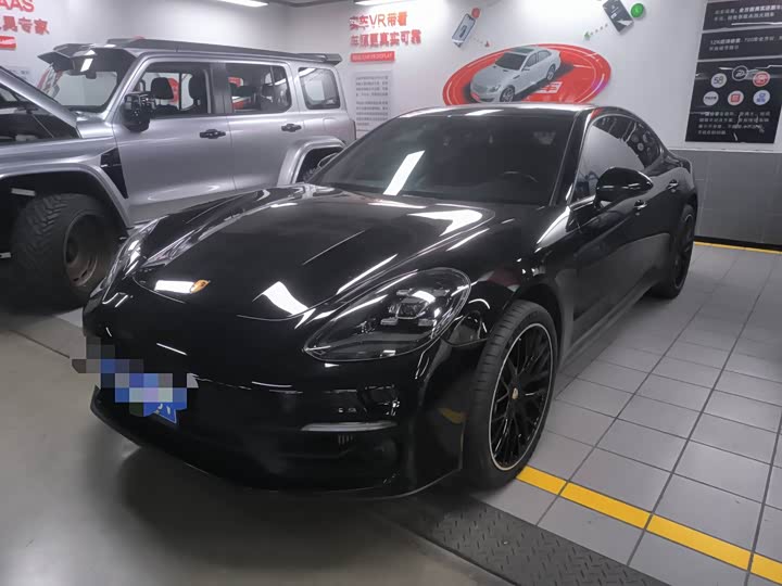 Porsche Panamera 2021 — фото 1