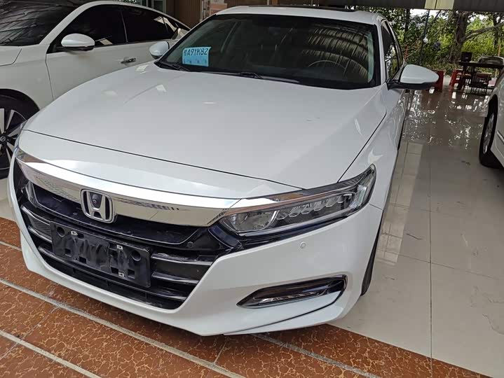 Honda Accord 2018 — фото 1