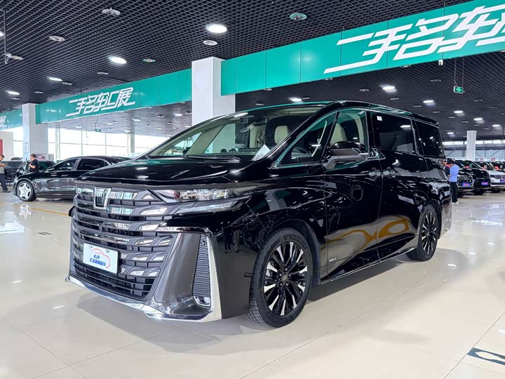 Toyota Vellfire 2024 — фото 1