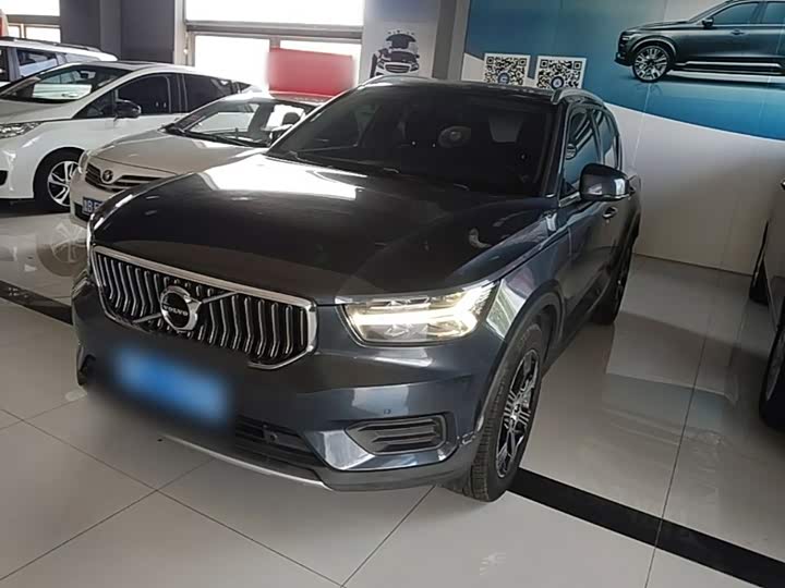 Volvo Volvo XC40 2020 — фото 1