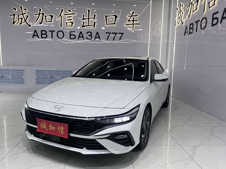 Hyundai Elantra 2023 — фото 1
