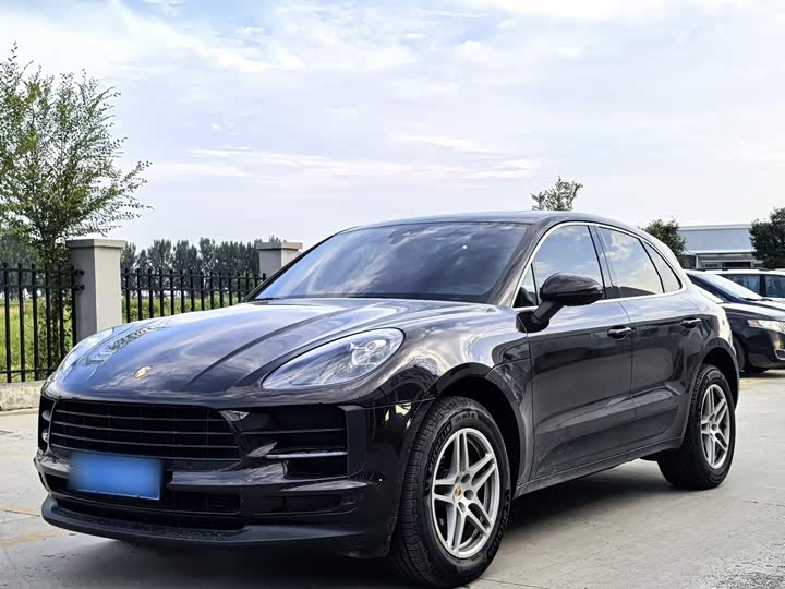 Porsche Macan 2018 — фото 1