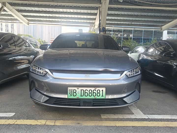 BYD Qin PLUS 2021 — фото 1