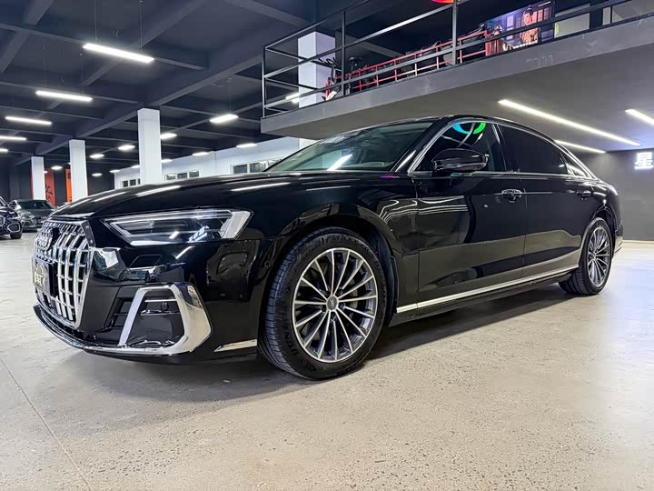 Audi Audi A8 2018 — фото 1