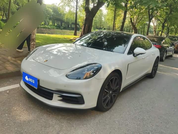 Porsche Panamera 2019 — фото 1