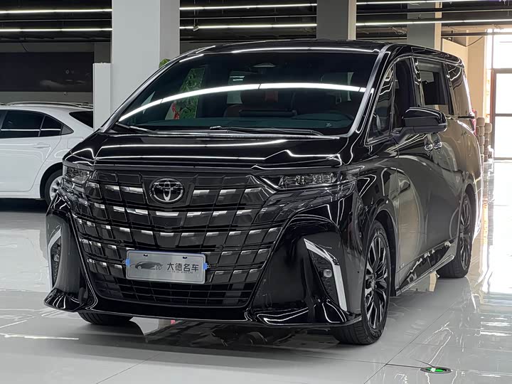 Toyota Alphard 2024 — фото 1