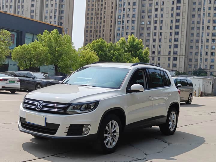 Volkswagen Tiguan 2017 — фото 1