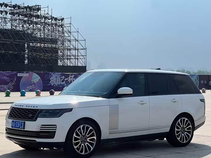 Land Rover Range Rover 2021 — фото 1