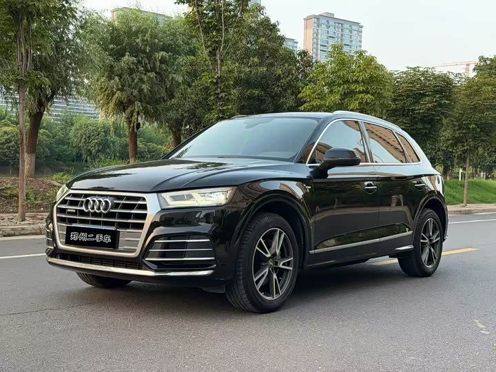 Audi Audi Q5L 2018 — фото 1