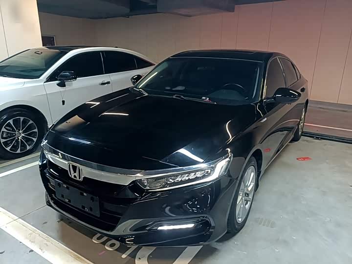 Honda Accord 2018 — фото 1