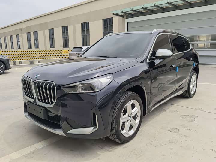BMW BMW X1 2023 — фото 1