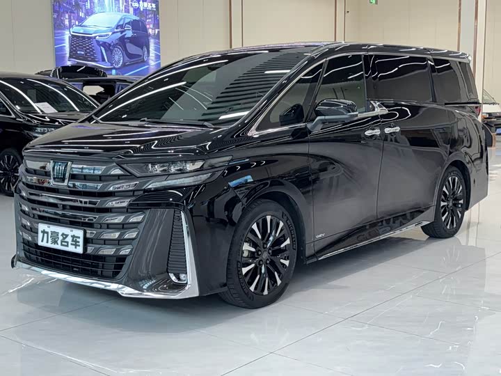 Toyota Vellfire 2024 — фото 1