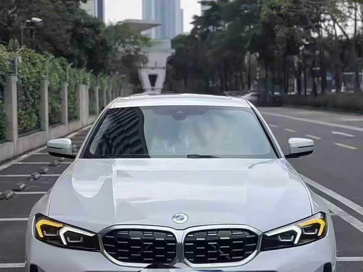 BMW BMW 3 Series 2023 — фото 1