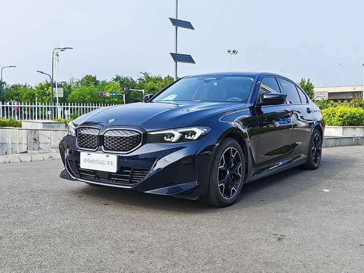 BMW BMW i3 2025 — фото 1