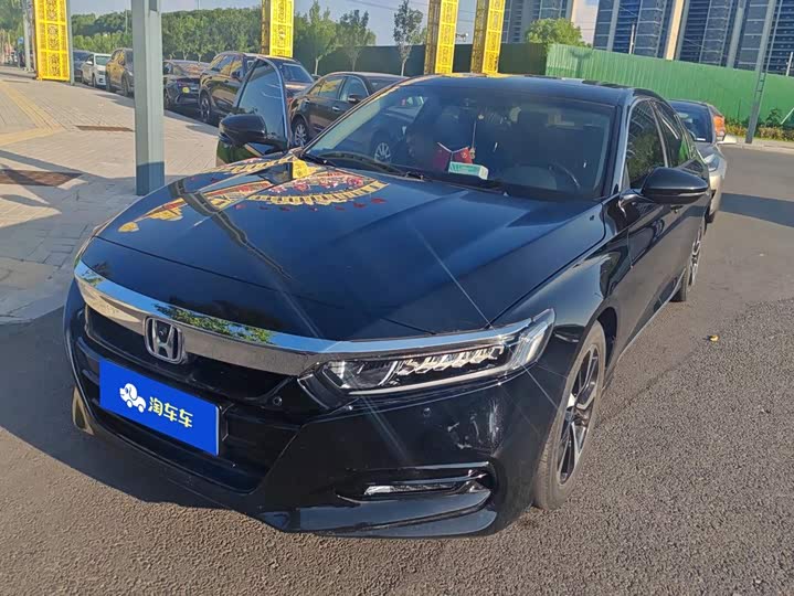 Honda Accord 2018 — фото 1