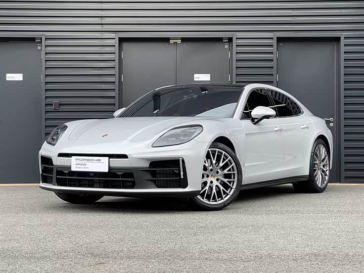 Porsche Panamera 2024 — фото 1