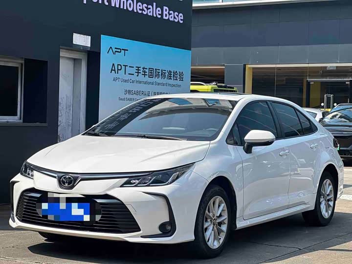 Toyota Corolla 2021 — фото 1