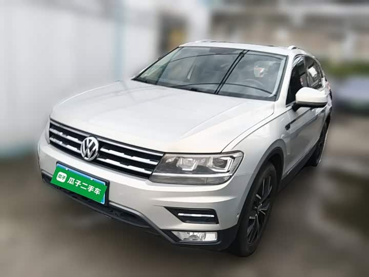 Volkswagen Tiguan L 2019 — фото 1